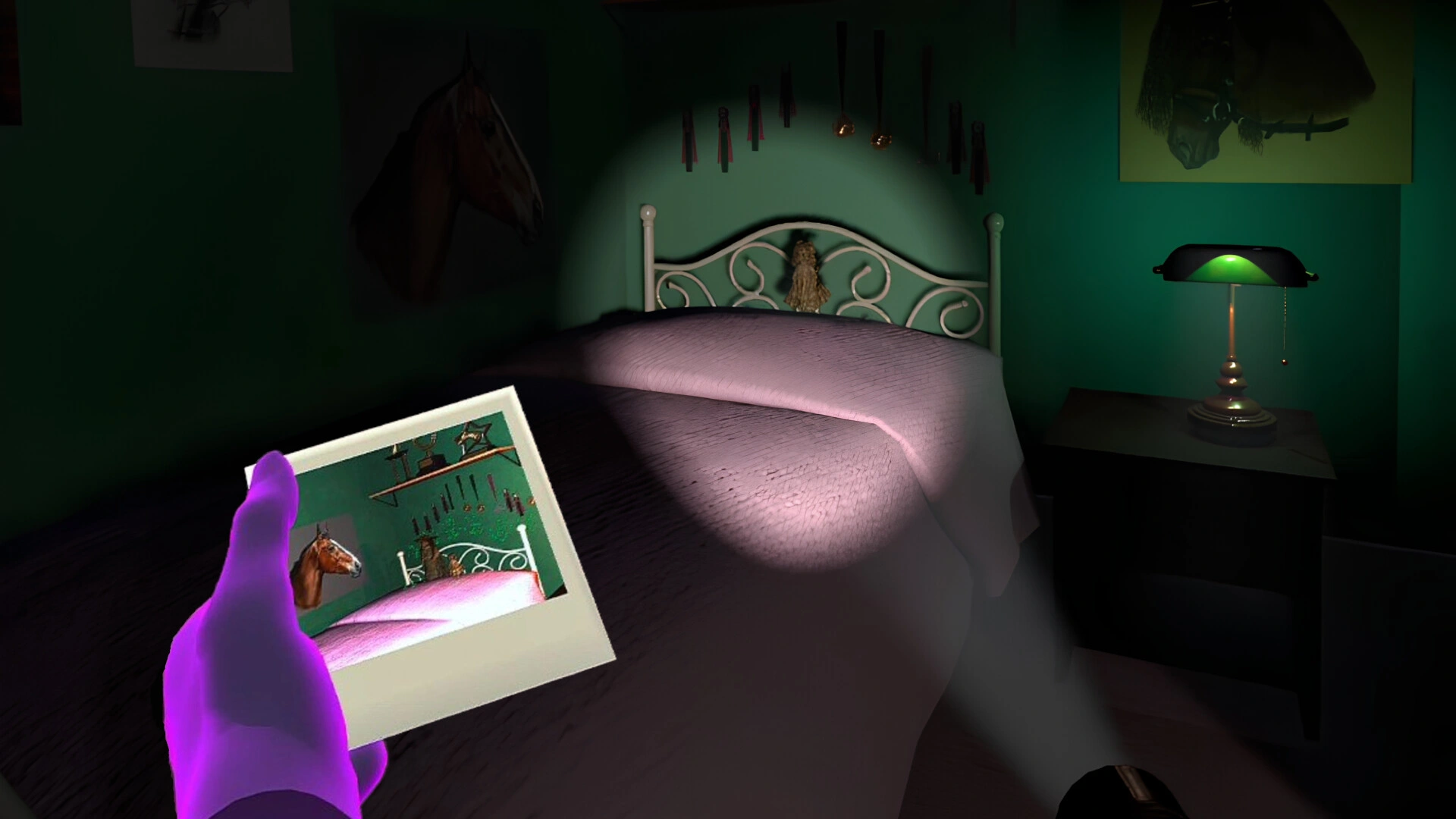 Your camera reveals what the human eye cannot see in Ghost Cam (VR)