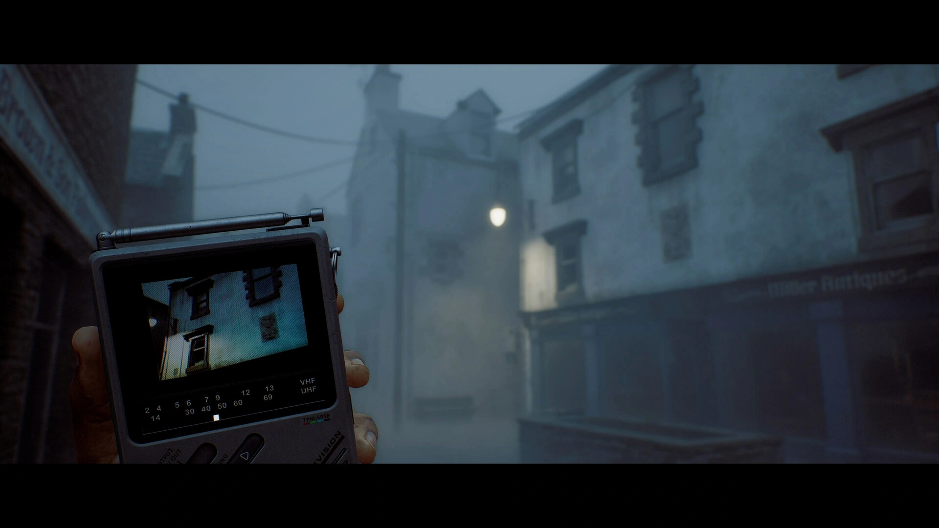 A signal-tracking device (Image source: Steam)
